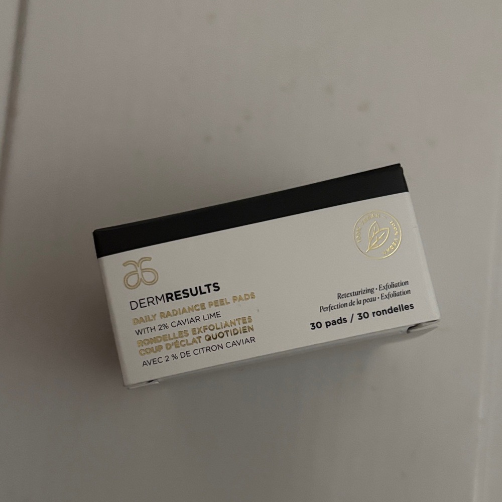 Arbonne DermResults Peel Pads - White and Gold
